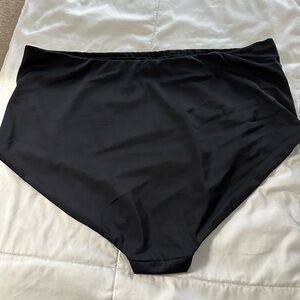 Torrid SZ 3 Swim Suit Bikini Briefs NWOT Never Worn! Black Color Very Versatile!
